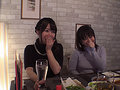 相席居酒屋でナンパした仲良し2人組をお持ち帰り。コソコソHしていると隣の部屋にいるガードの堅い女友達はヤラせてくれるか総集編8時間 VOL.2