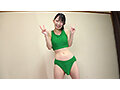 南日菜乃神陸上ウェアスポーツ日焼けから筋肉美女アスリートの秘部を隠してきたウェアを巨乳や美乳パイパンや剛毛娘に着せジョリワキやハミ毛を堪能!!陸上ユニホーム女子の太腿やお尻や着衣放尿までも!!身体にフィットするウェアのキワキワを超接写&完全着衣でハメ撮り